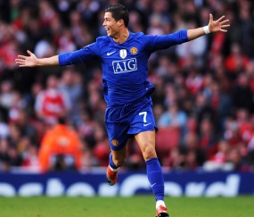 开云体育中国-皮克冠军级表现引领墨西哥狂胜厄瓜多尔，战术变革铸就美洲杯经典战役