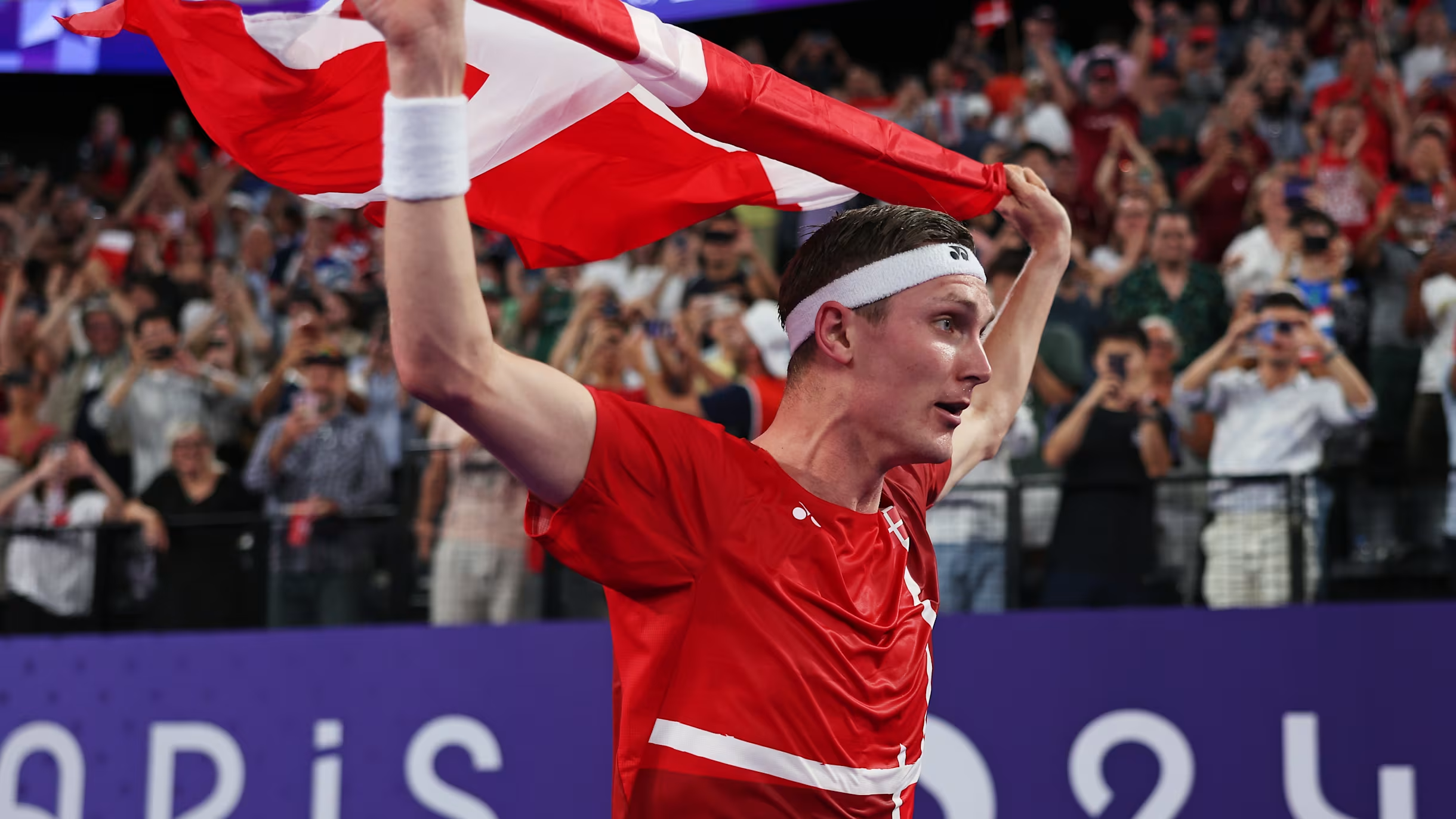 泰国羽毛球队轻取韩国羽毛球队，安赛龙关键制胜