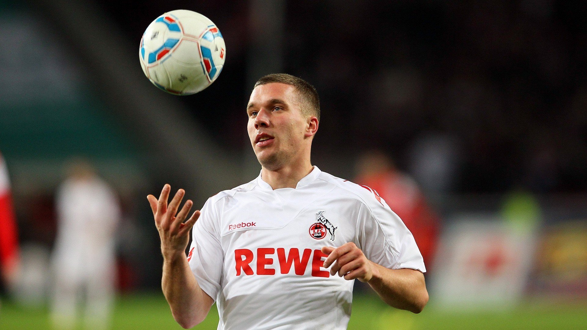 当东方利刃刺穿阿尔卑斯防线，孙兴慜末节魔法与尼斯的瑞士征服